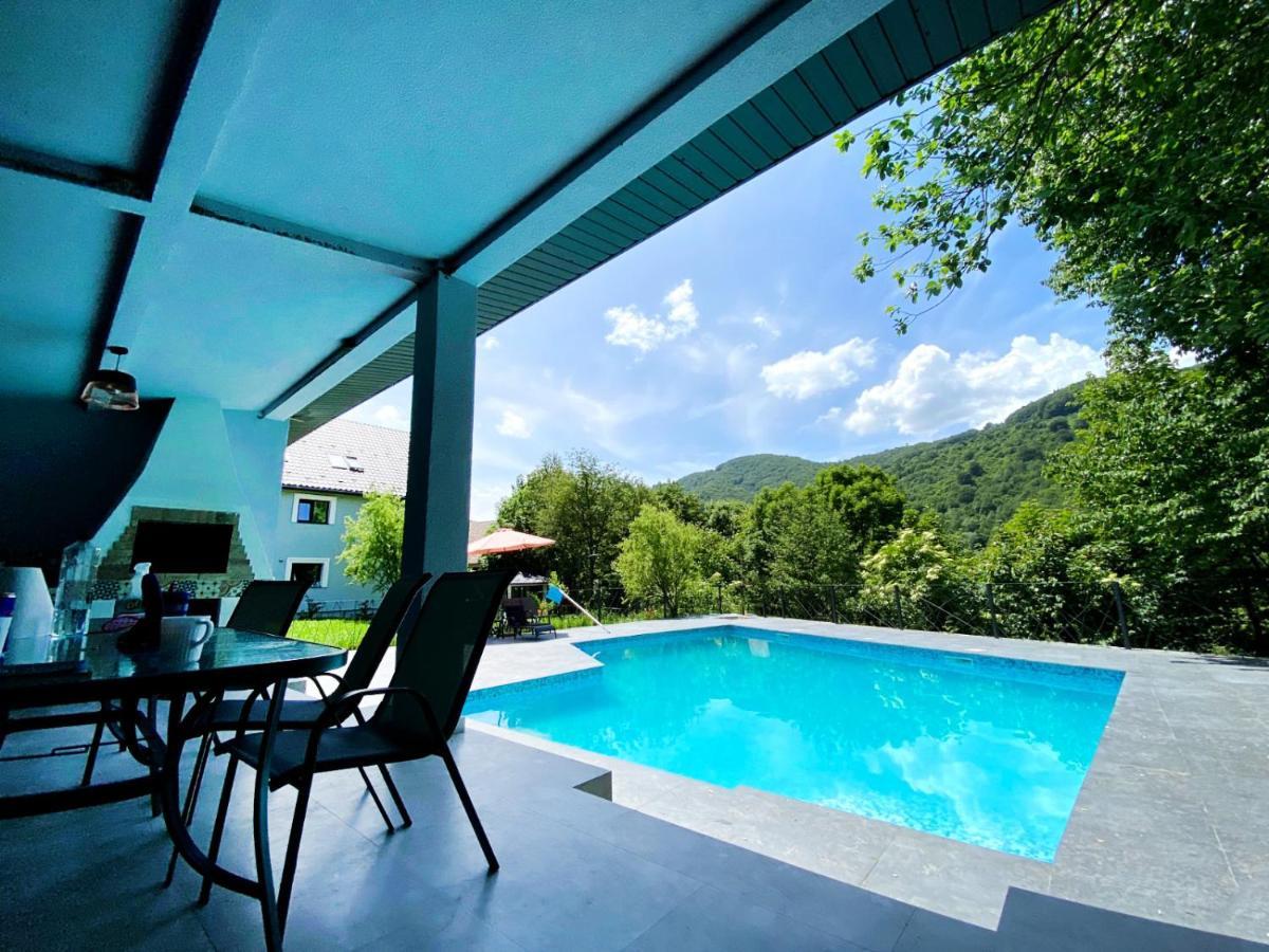 Mira By Atra Bed & Breakfast Tesila Ngoại thất bức ảnh